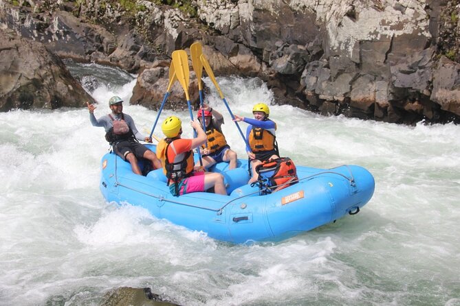 10-Day Natural Beauty Tour in Costa Rica - Thrill of Whitewater Rafting Adventure