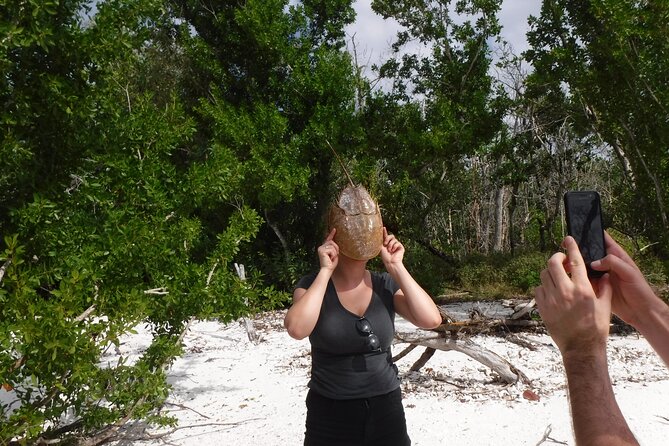 10,000 Islands Boat Excursion - 3.5-Hour Dolphins & Shelling Tour - Positive Customer Experiences