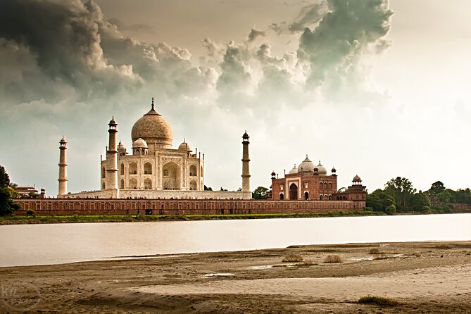 2 Days Delhi & Agra Tour With Taj Mahal Sunrise - Taj Mahal Sunrise Experience