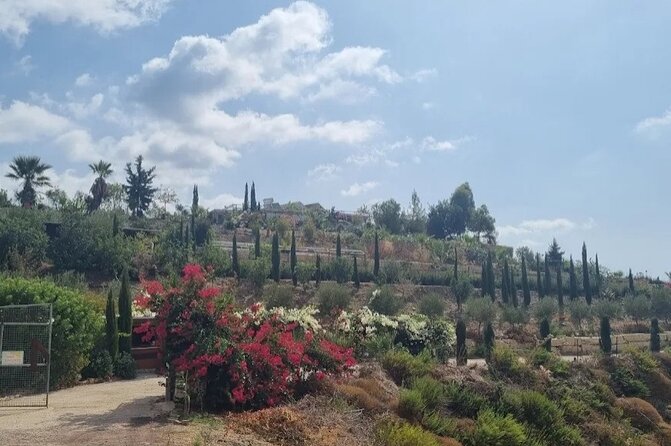 2-Hour Botanic Garden Tour in Akoursos - Essential Oils and Fragrance Oils