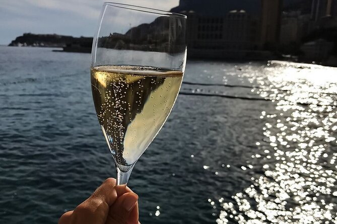 2 Hours Private Boat Tour Como - Exploring Local Culture