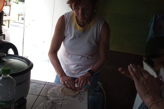 2 Hours Private Cooking Class in La Fortuna - Cooking the Casado