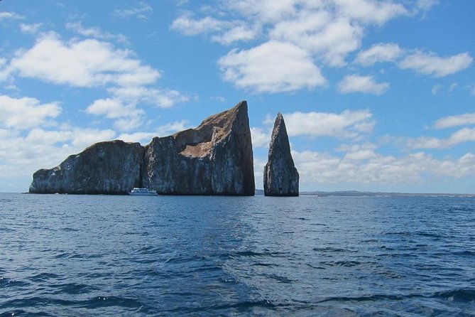 4 Days Galapagos Land Tour - Visiting San Cristobal Island - Meeting and Pickup Information