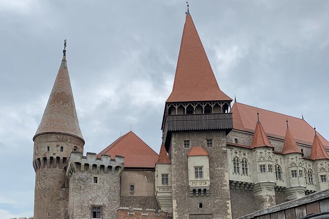4 Days Private Tour of Translvania From Bucharest to Budapest - Accommodations and Attractions