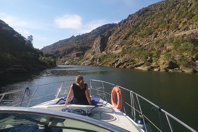 4H Private Boat Trip on the Douro River - Feel the Nature - Passenger Information