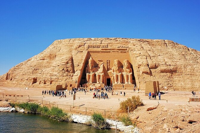 5-Day Private Tour in 5 Star Deluxe Nile Cruise From Luxor to Aswan - Dining Experience
