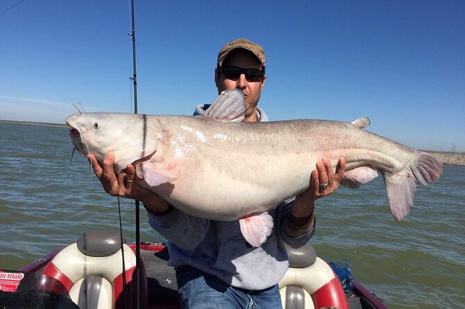 5-Hour Private Catfish Fishing Tour Review - Breathtaking Scenery and Wildlife