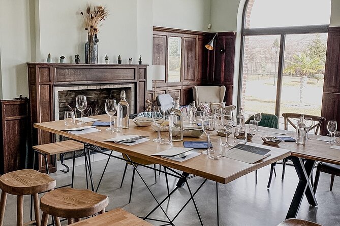 A Taste of Spring: Wine & Gourmet Food Experience in Villa Velis - Inclusions