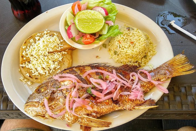 Airport Layover Tour: El Salvador Fish Market + El Tunco Beach + Local Beach - Accessibility and Participant Information