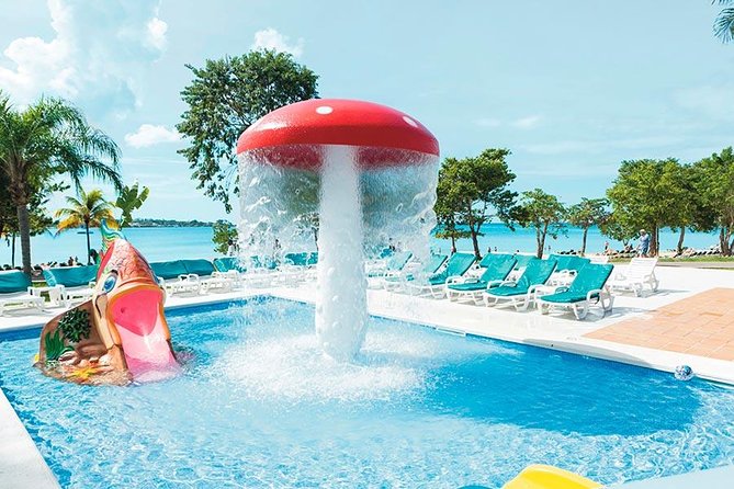 Airport Limousine Transfers Montego Bay Limo Service (Private ) - Luggage Policies and Restrictions