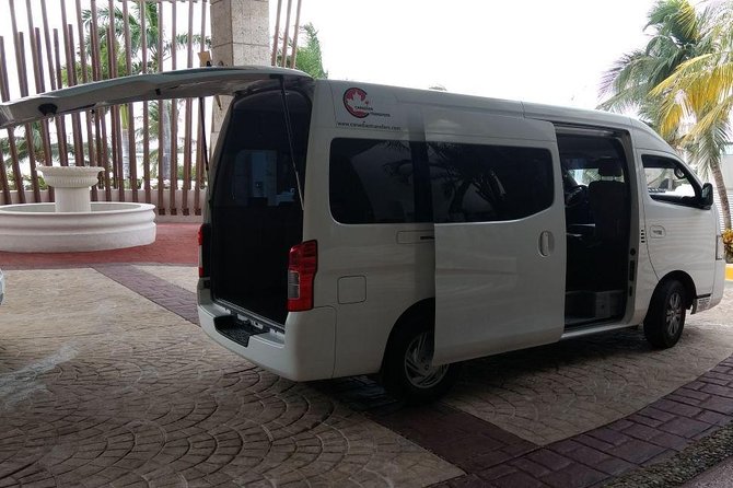 Airport Transfers to Playa Del Carmen - Private Van (Round Trip) FLAT RATE - Driver Waiting Policy