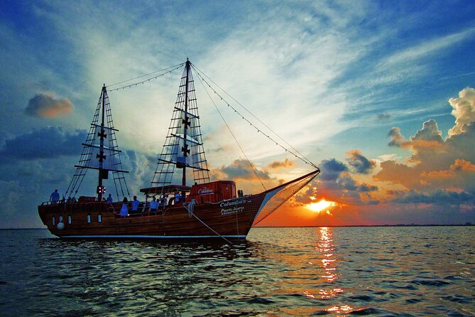 Amazing Romantic Dinner on a Spanish Galeon With Saxophone Music - Music and Entertainment