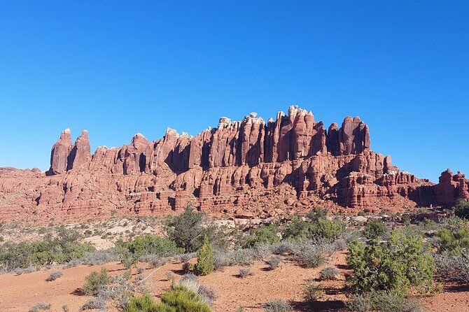 Arches NP Hidden Arches Solitaire Desert Hike Private - Meeting and Pickup Details