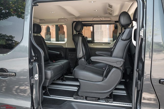 Arrival Private Transfer From Riga Airport RIX to Riga City by Minivan - Pricing Information