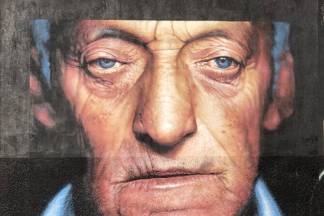 Artistic Walk in Nice - Knowledgeable Guide
