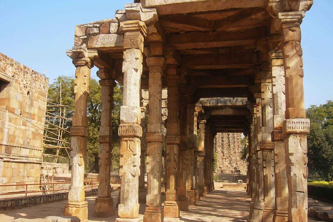 Audio Guided Walking Tour of Qutub Minar & Mehrauli, Delhi - Private Tour Experience