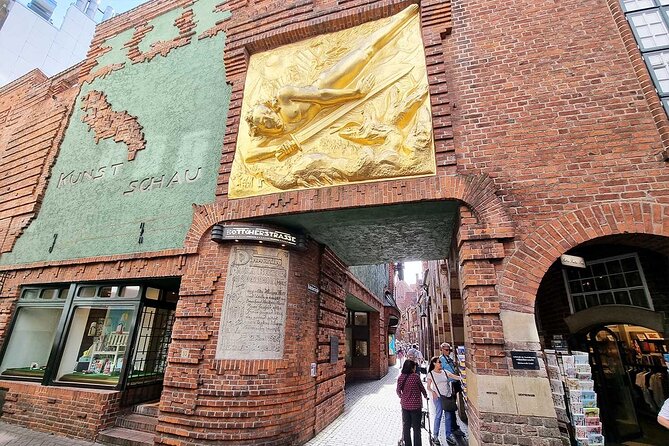 Audiobook City Rally in the Old Town of Bremen - Experiencing the Digital Tour Badge