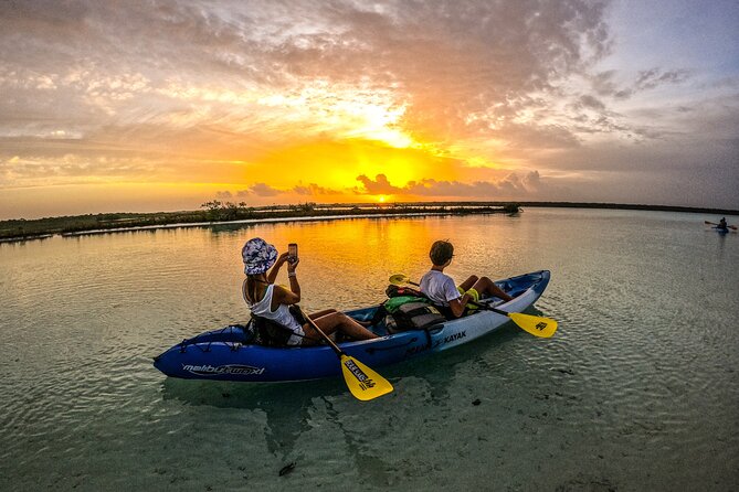 Bacalar Sunrise in Kayak - Inclusions and Amenities