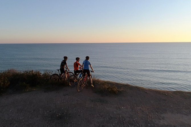 Beach and Cliffs MTB Tour - Meeting Point