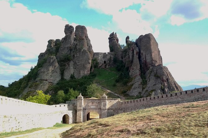 Belogradchik Fort and Venetsa Cave - Cancellation and Scheduling Flexibility