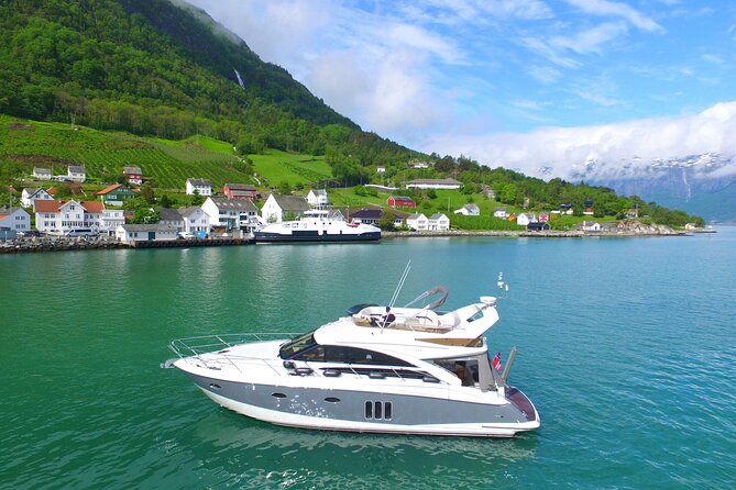 Bergen - Ullensvang Private Cruise, One Way - Lunch at Stately Home