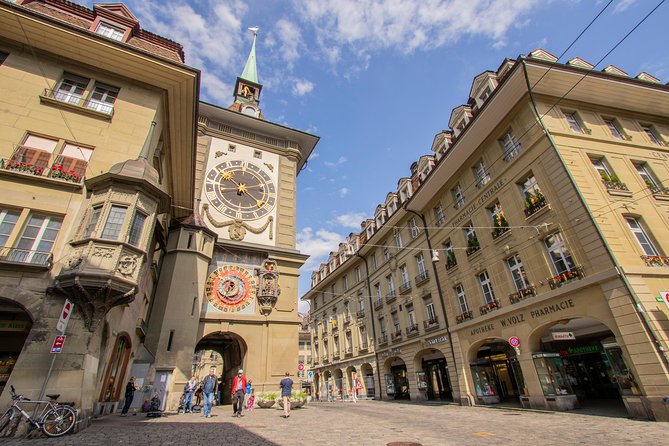 Bern Highlights Small-Group Walking Tour With a Local - Tour Experience and Highlights