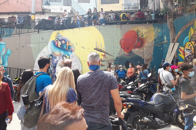 Botero Plaza and Comuna 13 Tour Includes the Metrocable - Metrocable Experience