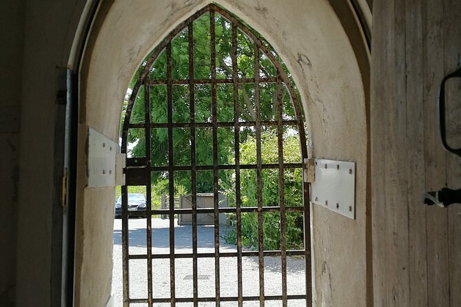 Brackloon Castle Private Visit Review - About the Hosts and Their Expertise