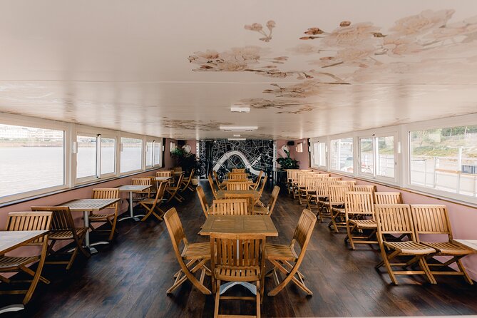 Brunch and Cruise on the Garonne in Bordeaux - Reviews and Ratings Breakdown