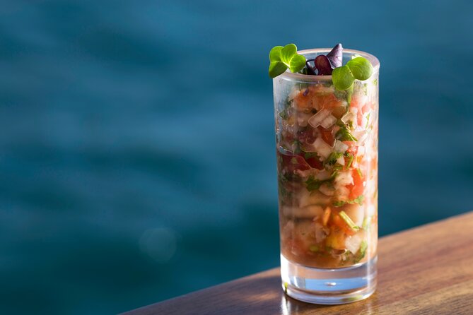 Cabo San Lucas Luxury Sailing Yacht and Dinner With a Chef - Highlights and Unique Features