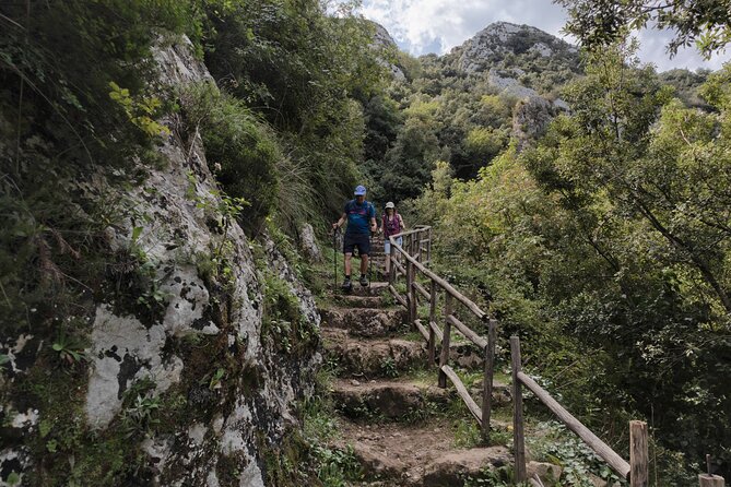 Cavagrande Hiking Tour - Cancellation and Reviews