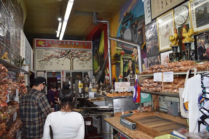 Chinatown Food & History Walking Tour - Small Group - Accessibility Information