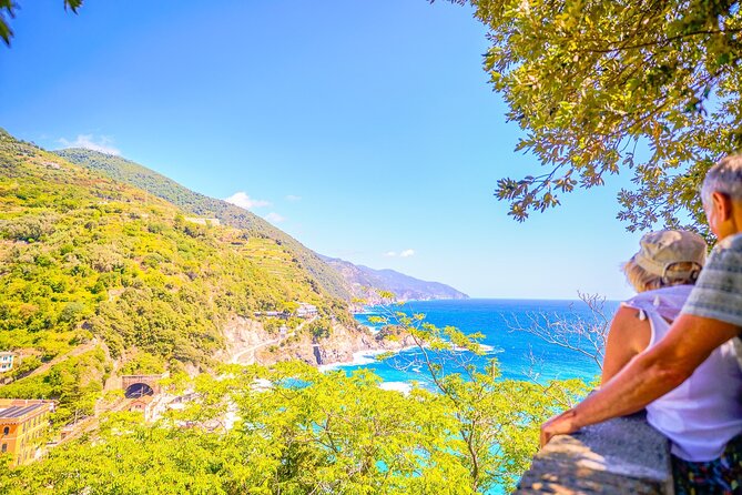 Cinque Terre Hiking Tour From La Spezia Train Station - Meeting Details