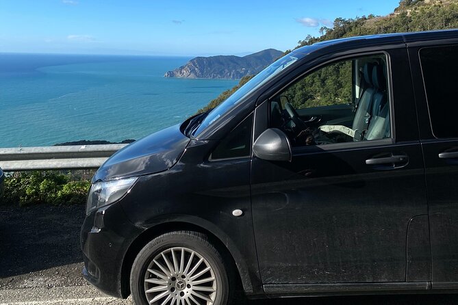 Cinque Terre Tour by Shuttle From Lucca, Pisa or La Spezia Port - Knowledgeable Driver/Tour Leader Assistance