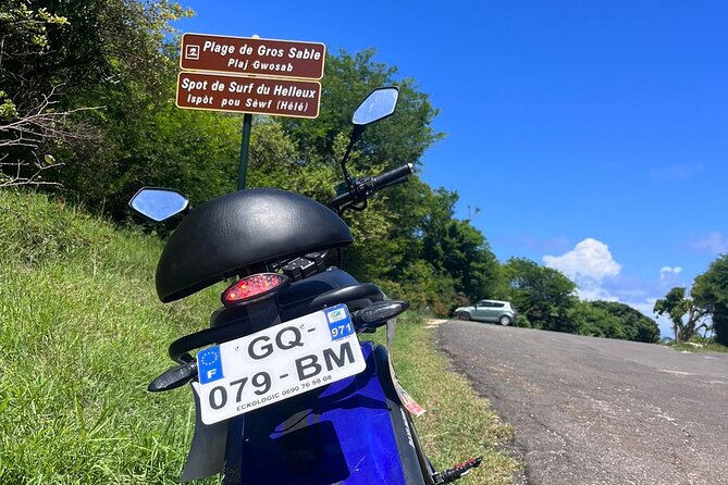 Circuit in Electric Scooters in Sainte-Anne - Safety Precautions and Equipment