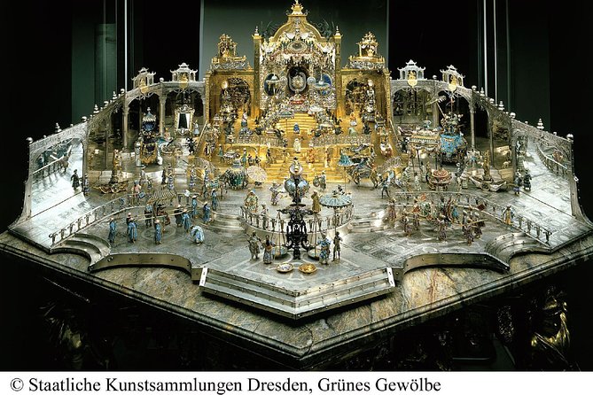 City Tour and Guided Tour in the New Green Vault - Program C - The Festive - Dresden Castle and Its History