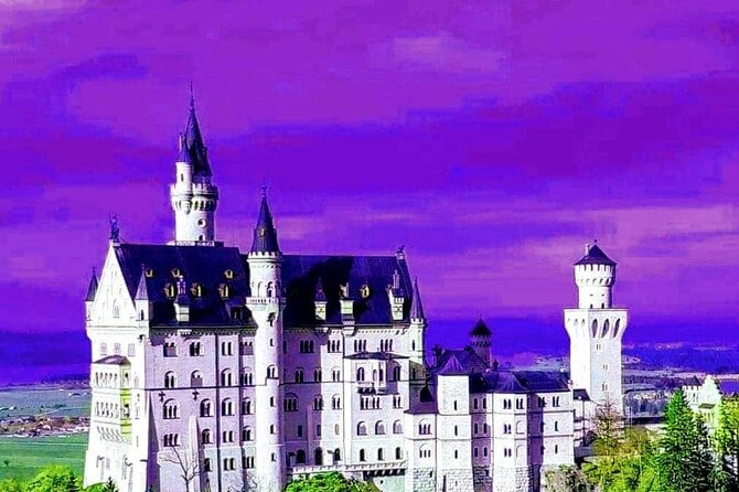Comfort Mini-Van & Professional and FRIENDLY Guide: CUSTOMIZED 1-Day TOUR From Munich - Tour Accessibility and Participation