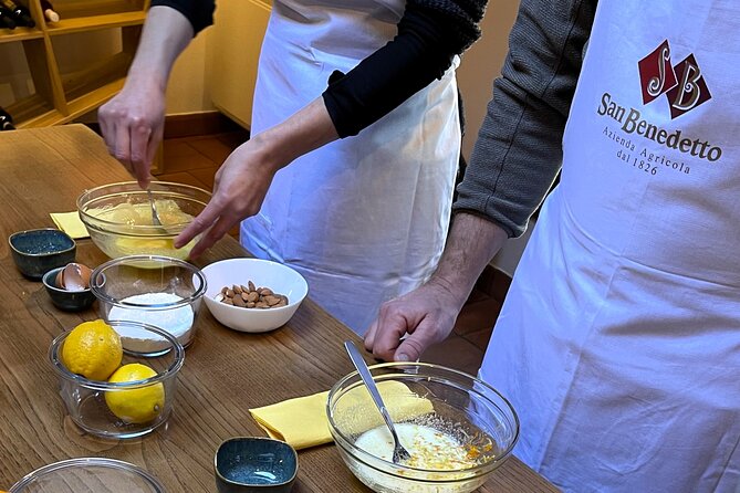Cooking Class Cantuccini and Vin Santo - Alcoholic Beverage Inclusion