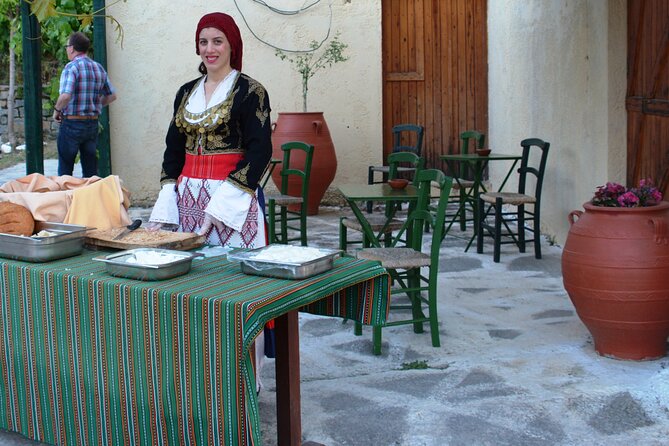 Cretan Folklore Night With Buffet Review - Traveler Experiences and Feedback