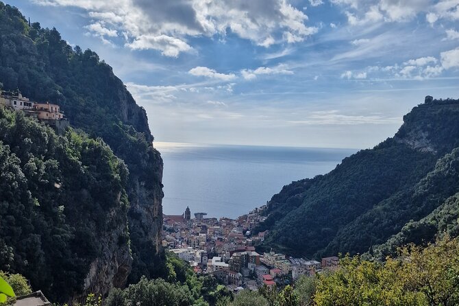 Discovering Amalfi Coast via Amalfi - Pogerola by Walking - Accessibility and Health Considerations