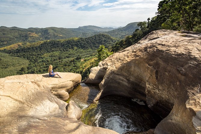 Diyaluma Waterfall & Natural Pool Bath. - Accessibility and Health Considerations