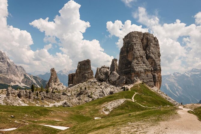 Dolomiti Ski Tour: Super 8 Lagazuoi and 5 Torri From Cortina Dampezzo - Whats Included in the Tour