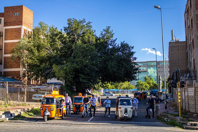 Downtown Johannesburg Tuk Tuk Tour With a Local Lunch - Pickup and Accessibility