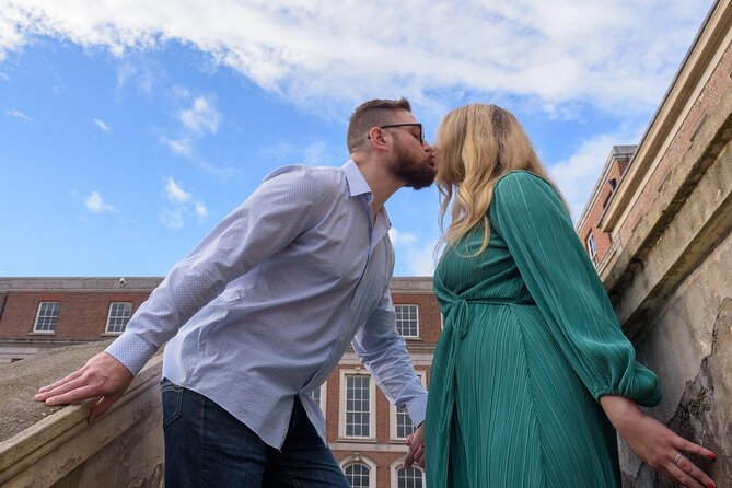 Dublin Love Story: Captivating Couples Photoshoot - Guaranteed High-Resolution Downloadable Images