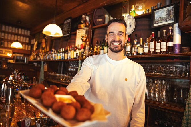 Eating Amsterdam: Albert Cuyp Market & The Pijp Food Tour - Visiting Historic Sites