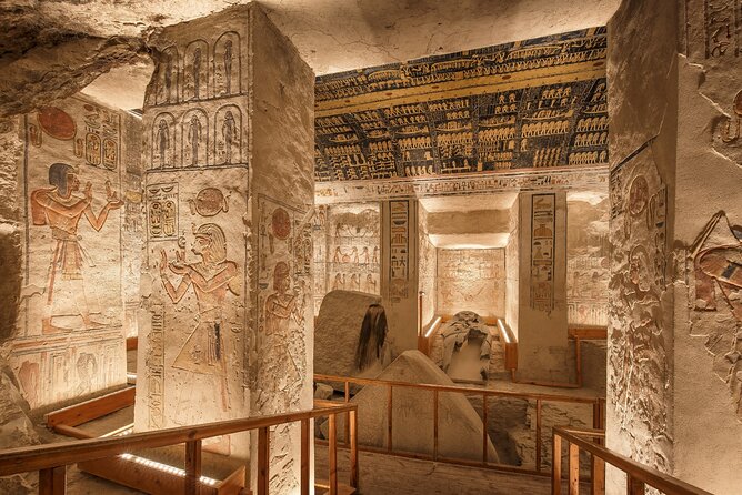 Enjoy 3 Days Guided Trips Luxor East and West Banks With Dendera Temple - Visiting the Dendera Temple