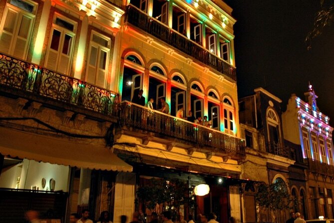 Enjoy a Live Show in an Antiquarian Soap Opera Scenario - Sip Alcoholic Beverages