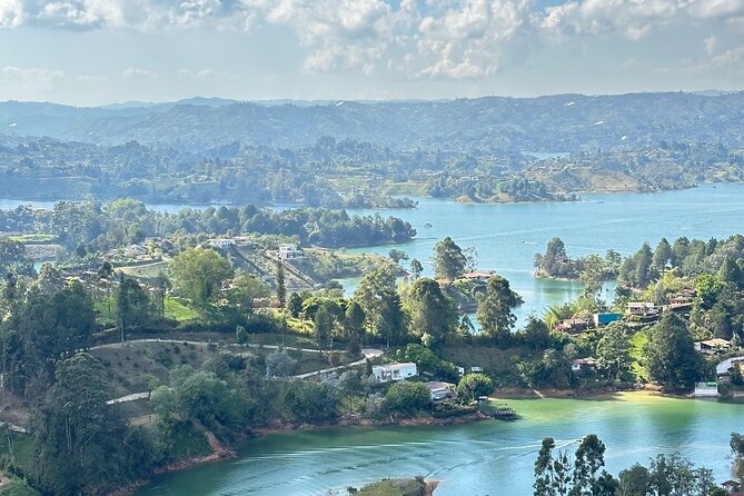 Explore & Immerse in Guatapeñol: Past, Present and Local Culture - Exploring the Majestic Stone of El Peñol
