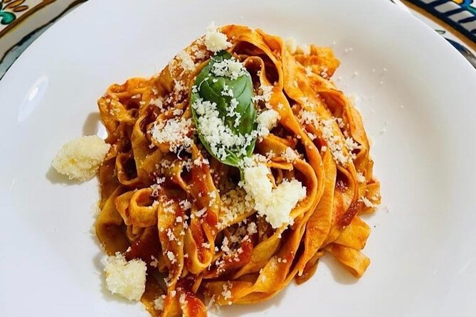 Fresh Pasta and Tiramisu Cooking Class in Milan - Accessibility and Participation