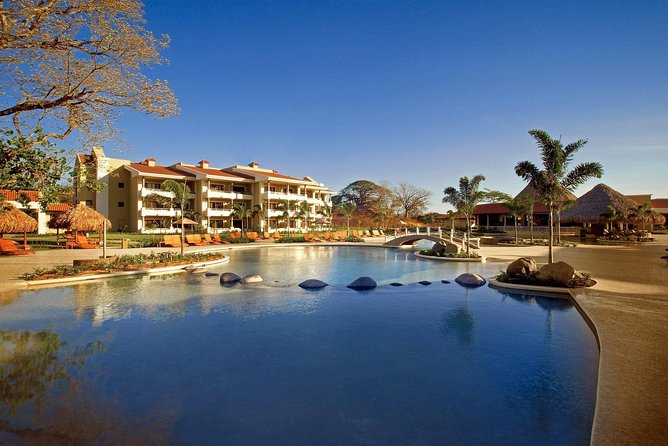 From Liberia Airport To Westin Resort and Spa - Playa Conchal - Shuttle Service - Accessibility and Amenities
